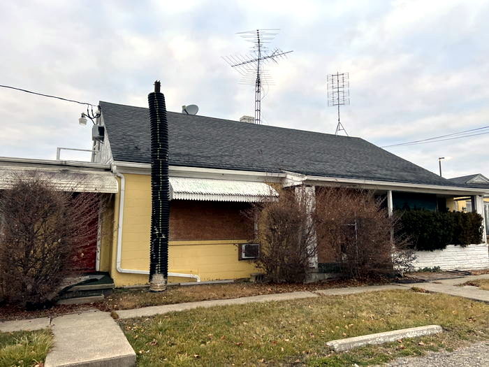 Mel Manor Motel (Welcome Inn) - Dec 11 2022 Photo (newer photo)